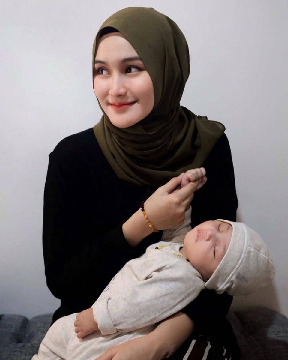 instagram.com/iselfricella