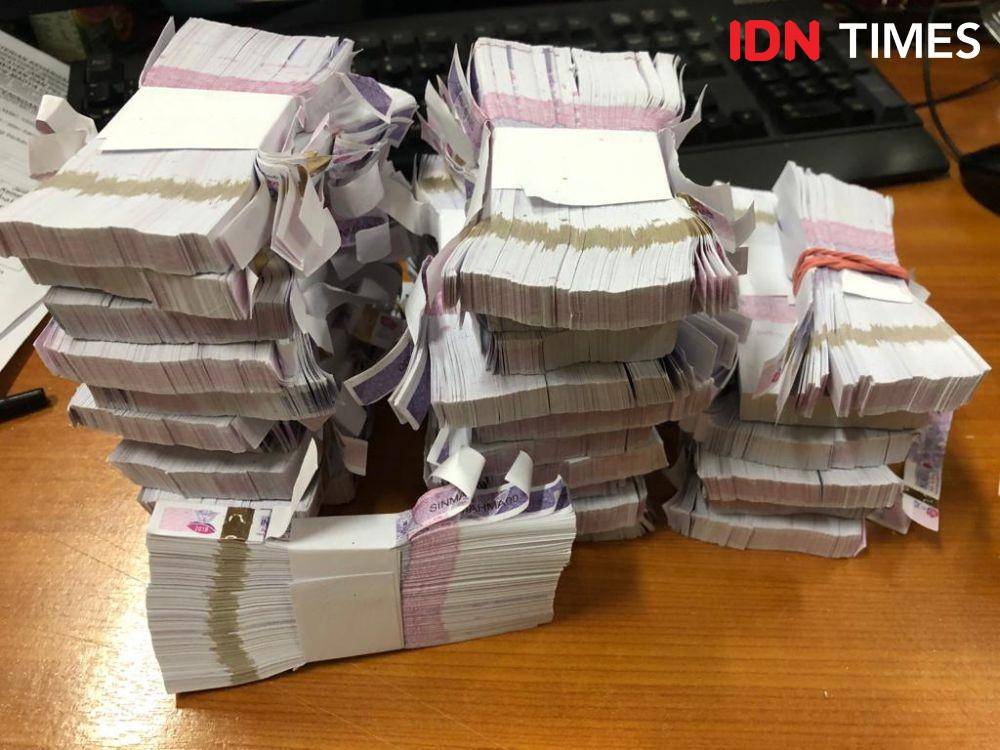 Pita cukai roko palsu yang berhasil diamankan Bea Cukai Kudus. (IDN Times/Dok.Istimewa)