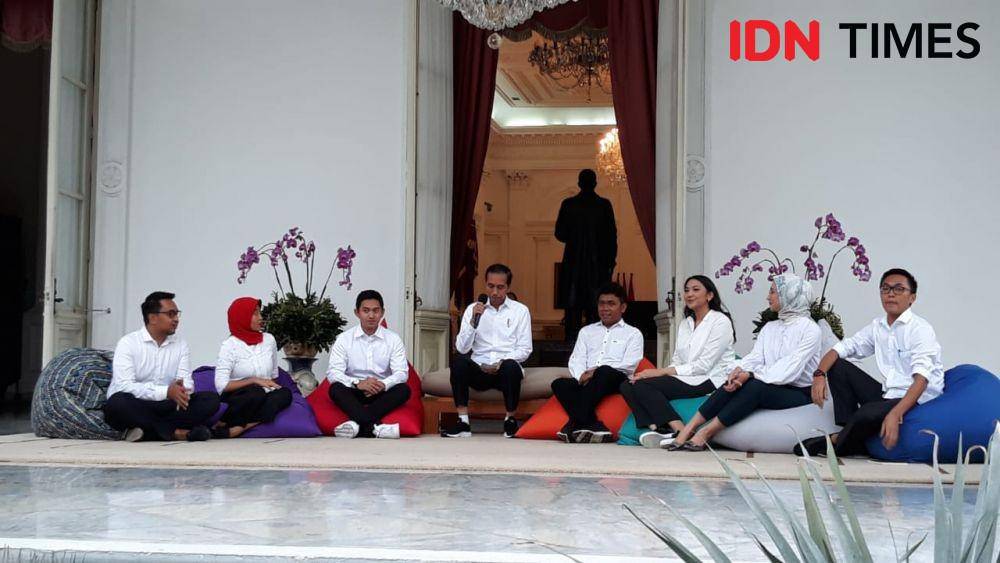 Presiden Jokowi umumkan staf khusus di Istana Merdeka, Jakarta Pusat, Kamis 21 November 2019 (IDN Times/Teatrika Handiko Putri)