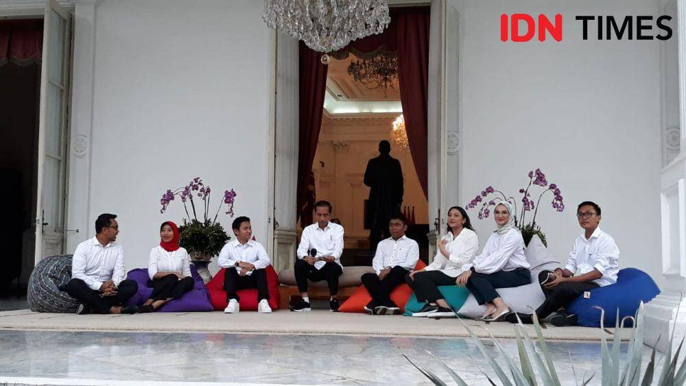 Presiden Jokowi umumkan staf khusus di Istana Merdeka, Jakarta Pusat, Kamis 21 November 2019 (IDN Times/Teatrika Handiko Putri)