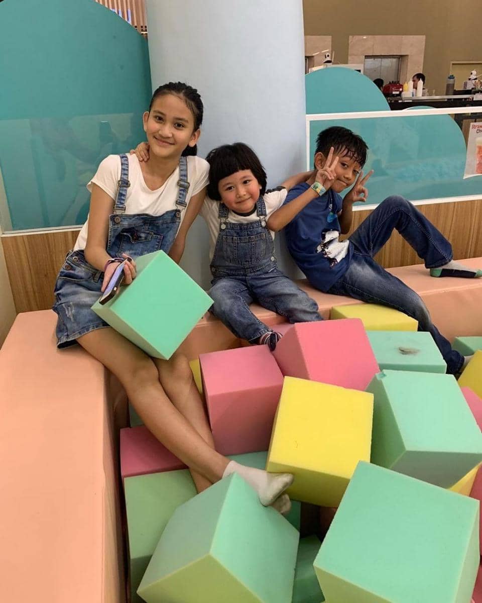 Instagram.com/deswitamaharani80