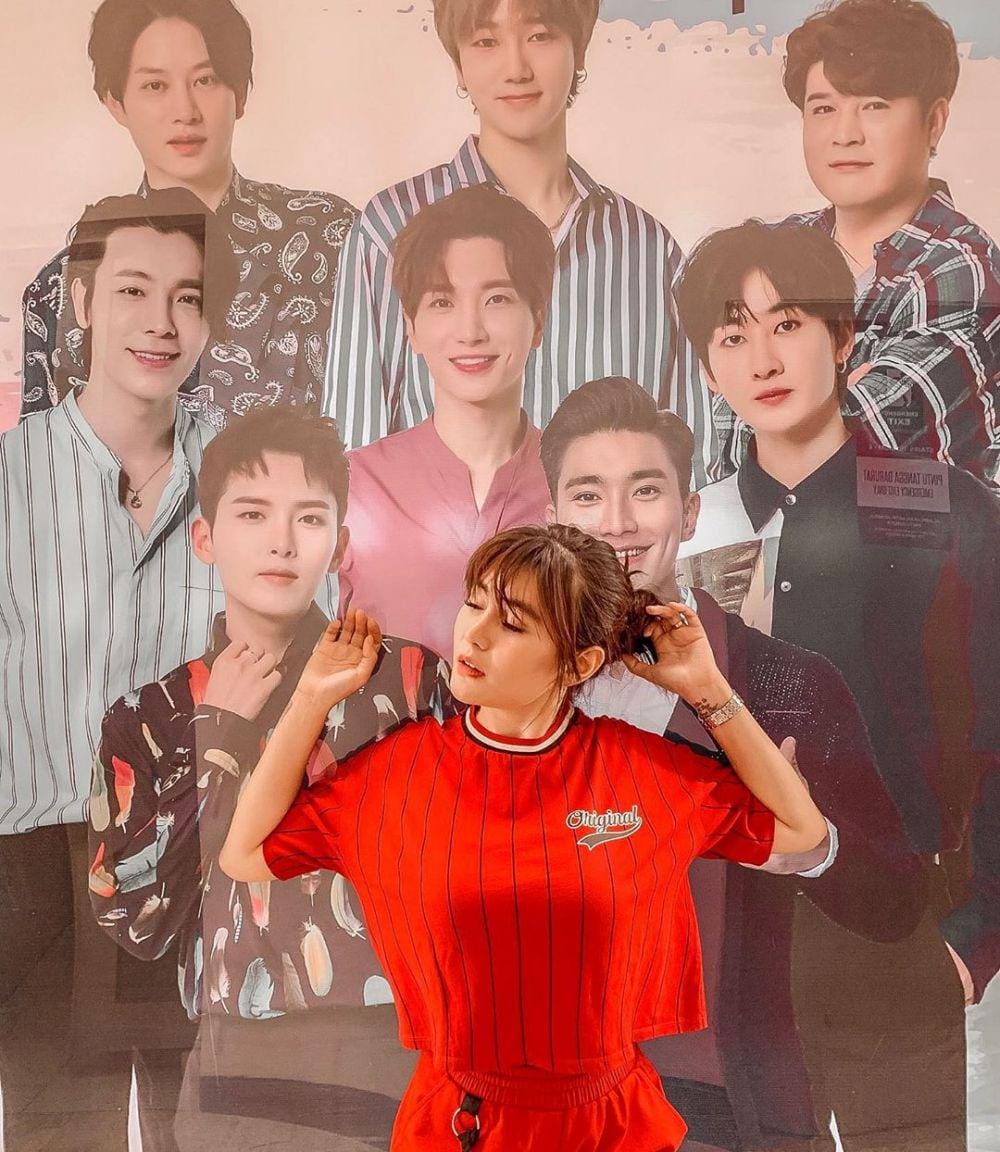 instagram.com/angelalee87