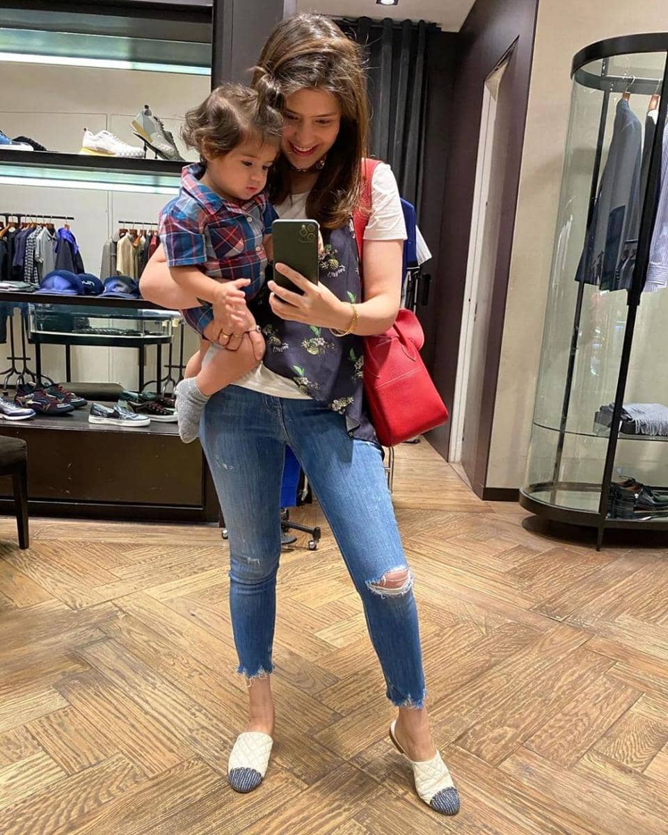 Instagram.com/carissa_puteri