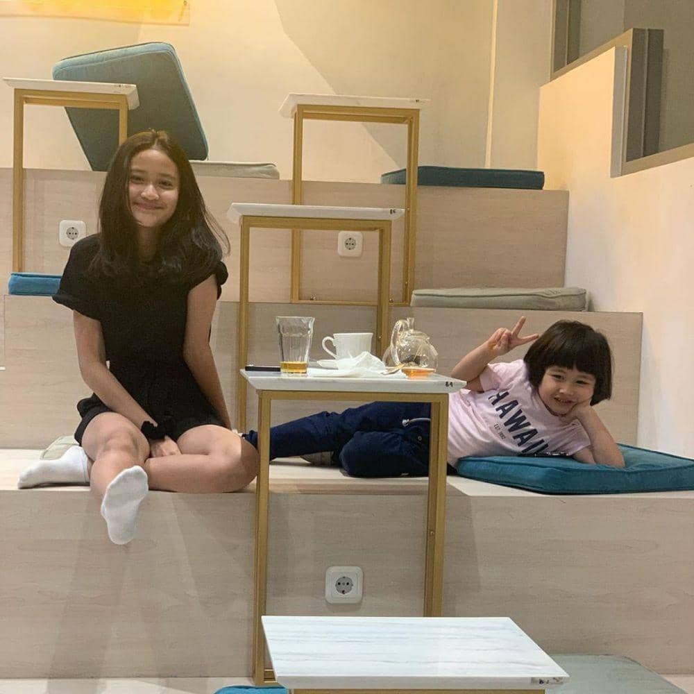 Instagram.com/deswitamaharani80