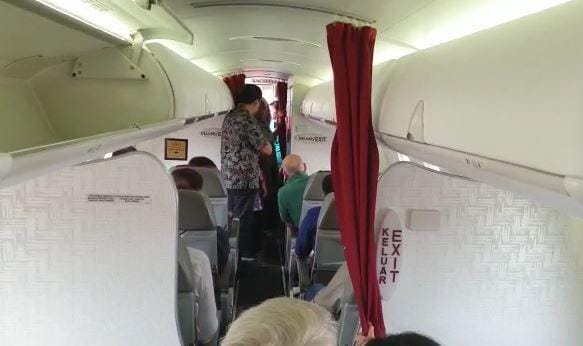 Penumpang Garuda yang mendarat darurat di Halim Perdanakusumah/Istimewa