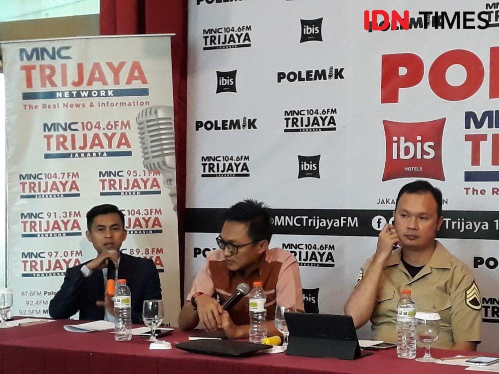 Direktur Indonesia Political Opinion dalam diskusi bertajuk "Efek Milenial Di Lingkaran Istana" pada Sabtu (23/11) di kawasan Menteng, Jakarta Pusat. (IDN Times/Margith Juita Damanik)