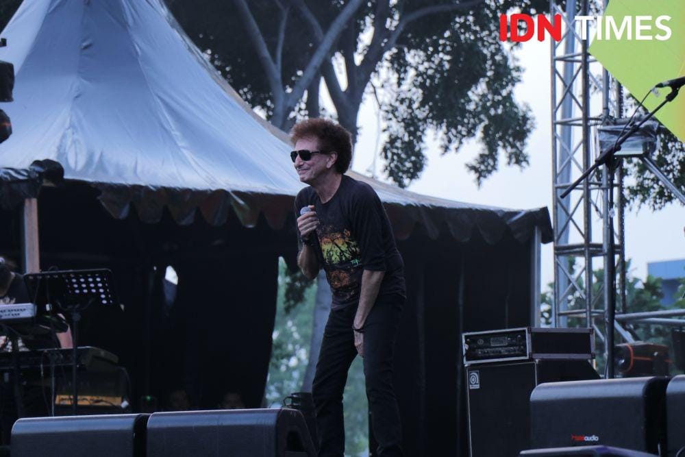 Ahmad Albar vokalis God Bless dalam The 90's Festival di Jakarta. 23 November 2019. IDN Times/Nadia Umara