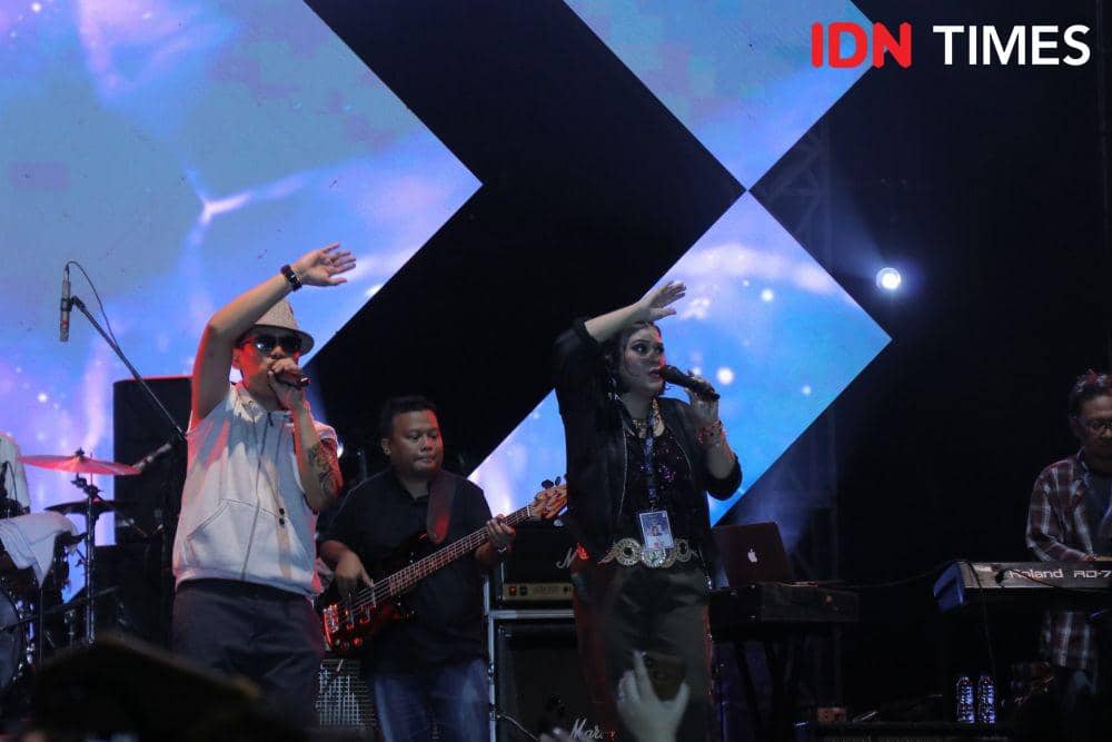 Grup musik Tofu dalam The 90's Festival di Jakarta. 23 November 2019. IDN Times/Nadia Umara