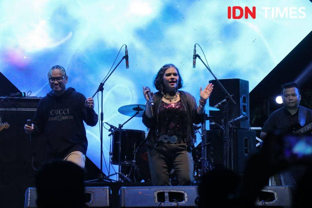 Grup musik Tofu dalam The 90's Festival di Jakarta. 23 November 2019. IDN Times/Nadia Umara