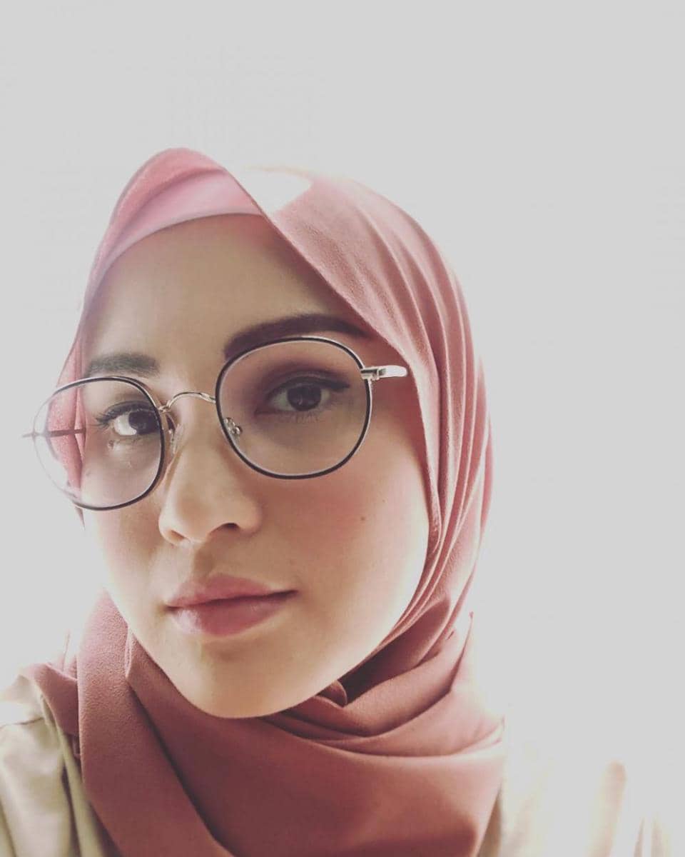 instagram.com/kikiazhari.hf