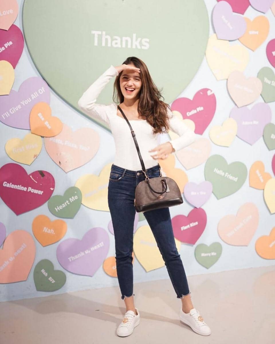 Instagram/rhesmanissa_