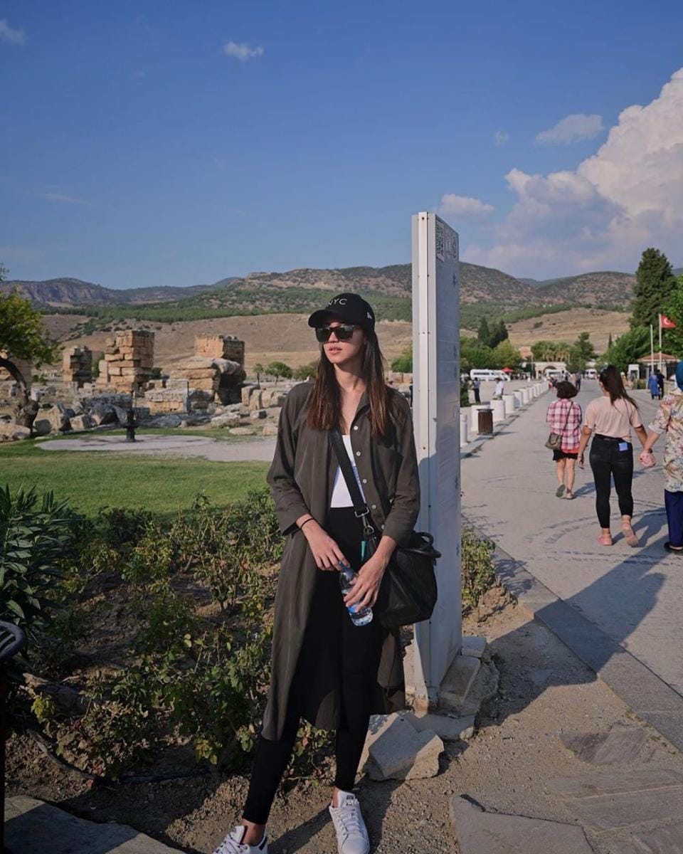 instagram.com/melayunicole