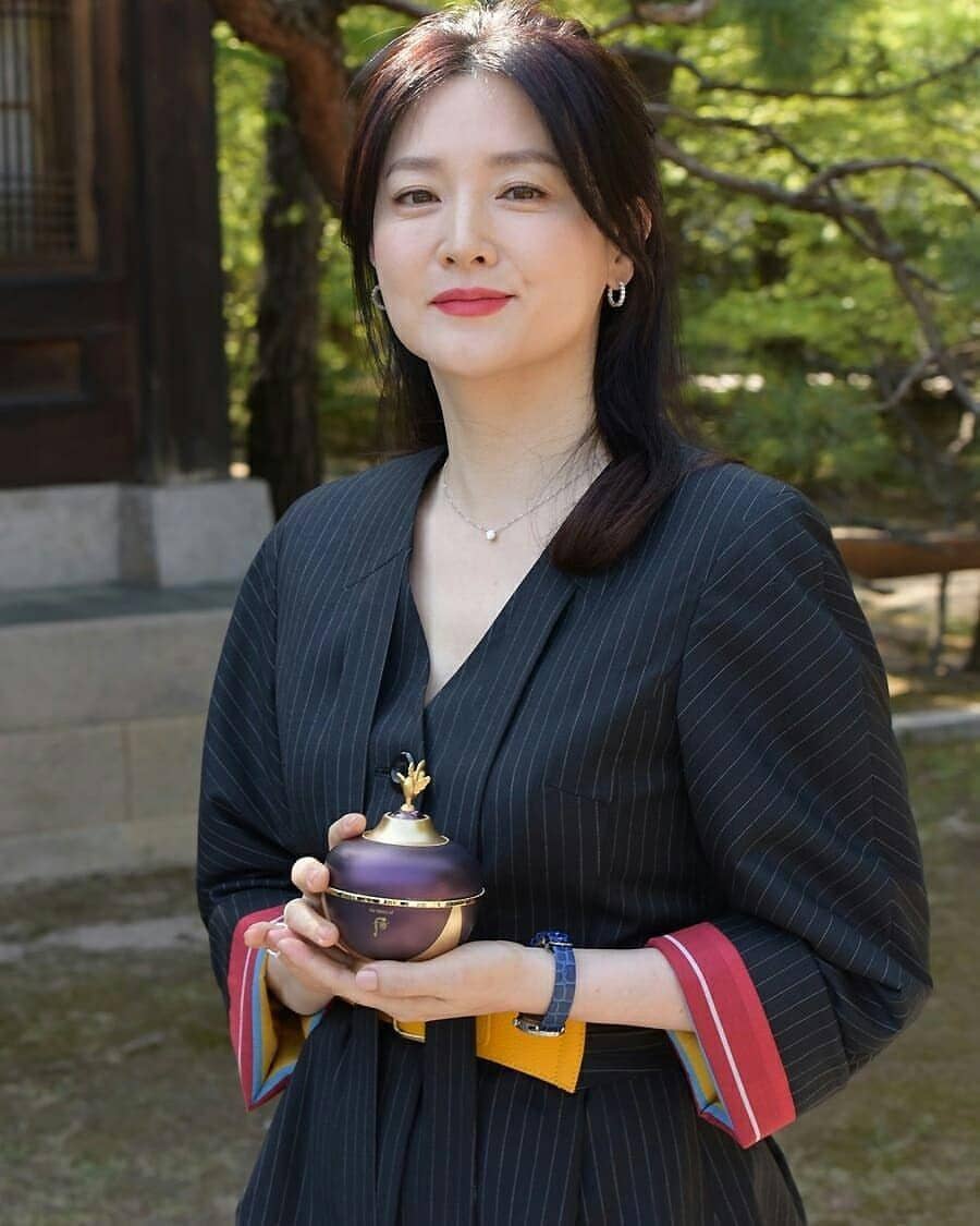 instagram.com/leeyoungae_official