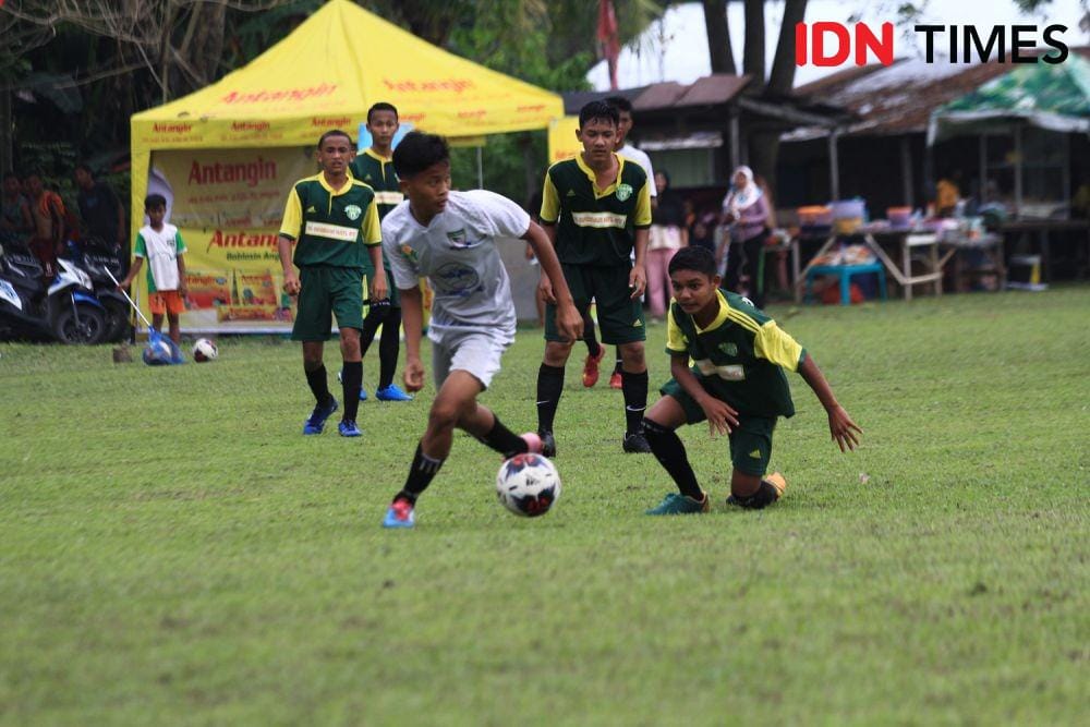 Kwarta bertanding di Academy Kwarta Cup (IDN Times/Doni Hermawan)