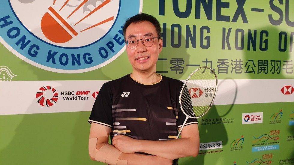 Tunggal putra Kanada, Jeffrey Lam yang memulai debutnya di dunia bulu tangkis pada usia 43 tahun (www.bwfworldtour.bwfbadminton.com)