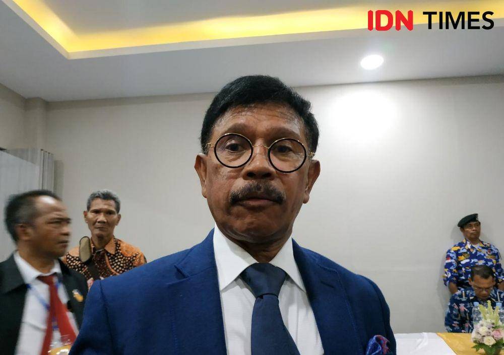 Menkominfo Johnny G Plate saat ditemui di JX International Surabaya, Jawa Timur, Sabtu (23/11/2019). (IDN Times/Fitria Madia)