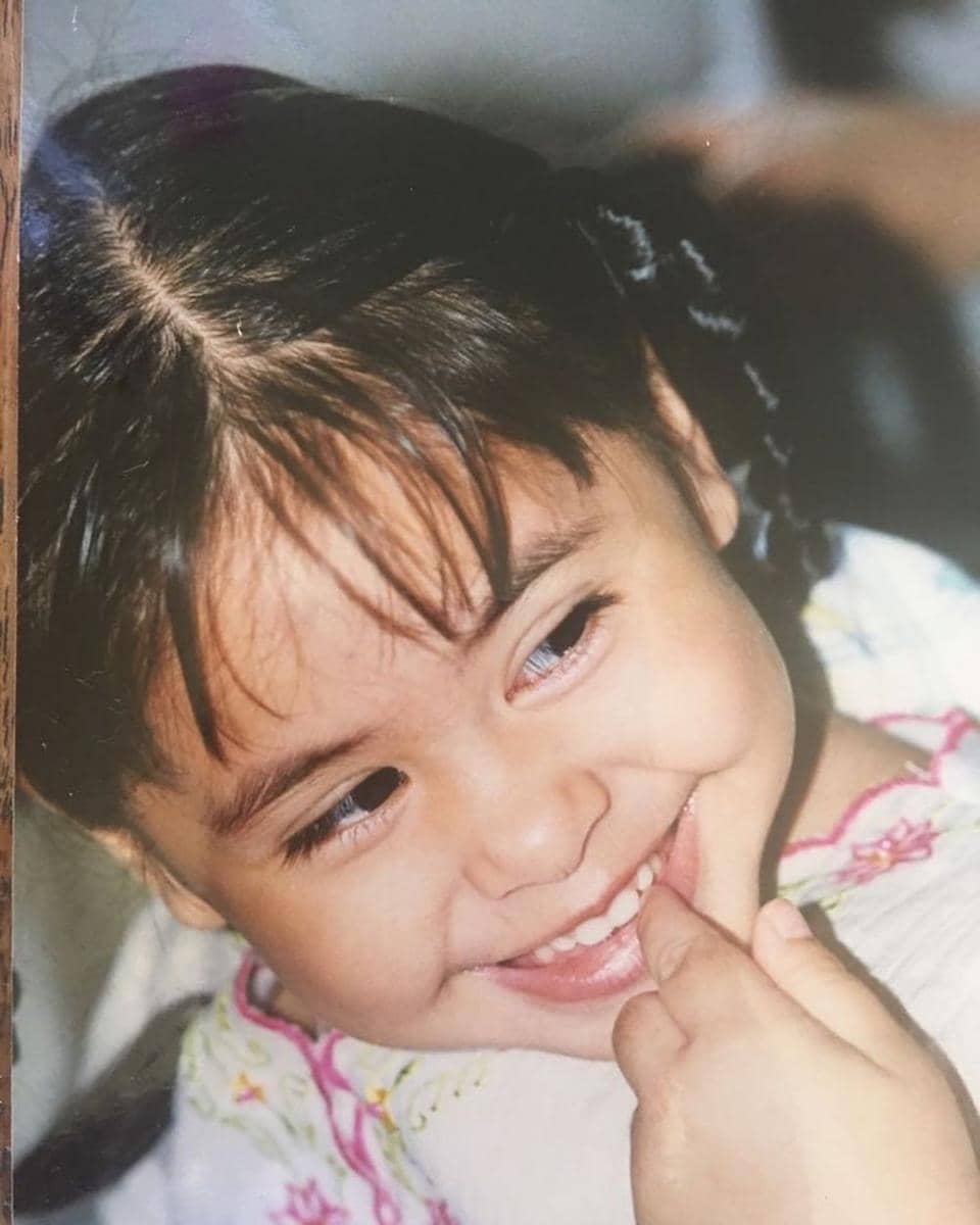 Instagram.com/valerieethomas