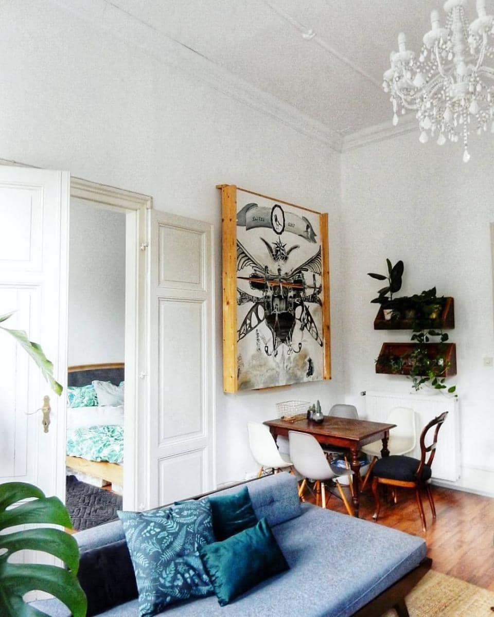 instagram.com/howwelive_official