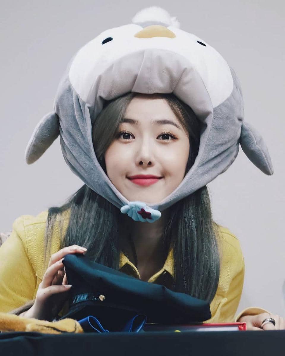 Instagram.com/sinb_gfriend