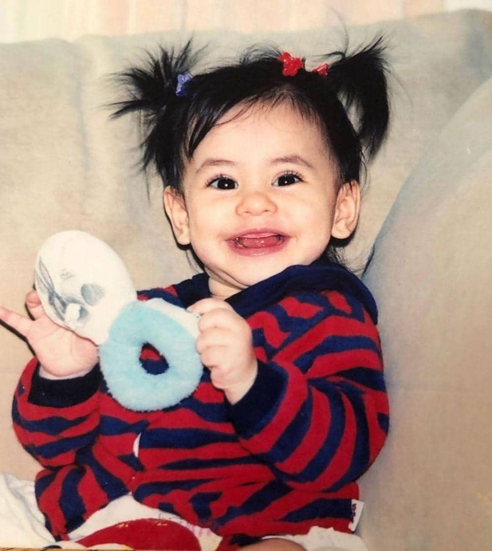 Instagram.com/valerieethomas