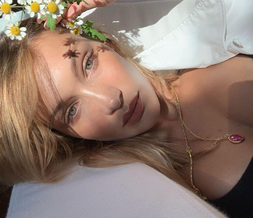 instagram.com/bella hadid