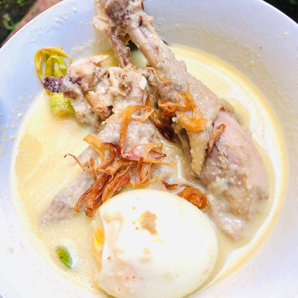 instagram.com/adeeeputri