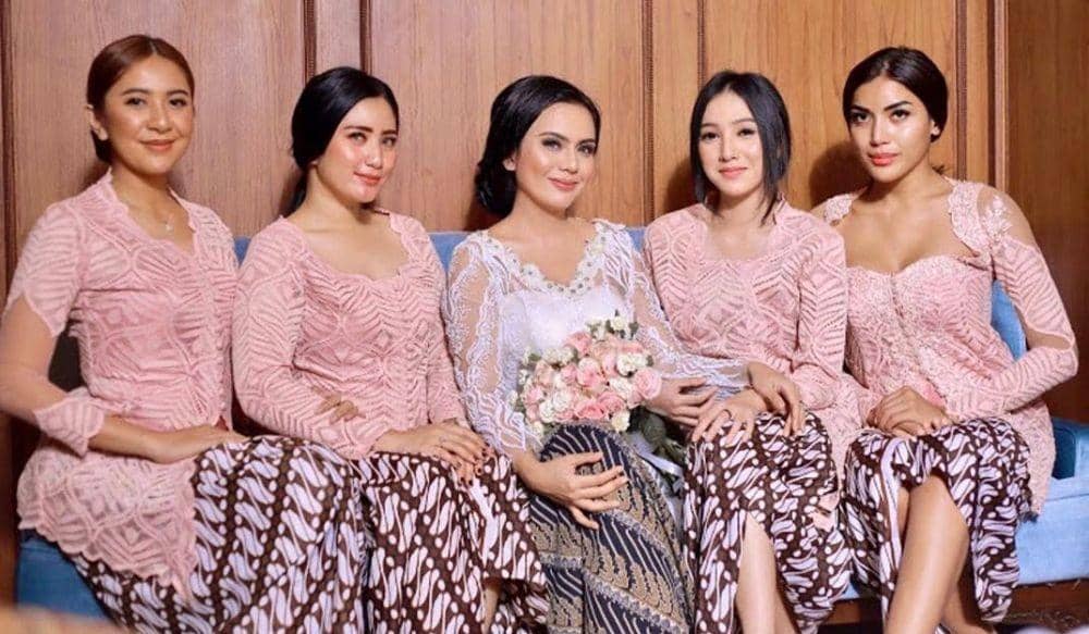 instagram.com/makeupbyocka