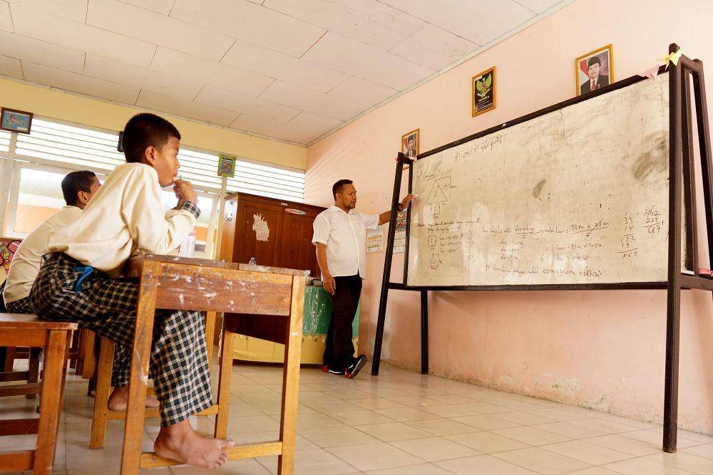 Ilustrasi kegiatan belajar mengajar di sekolah. ANTARA FOTO/Adiwinata Solihin
