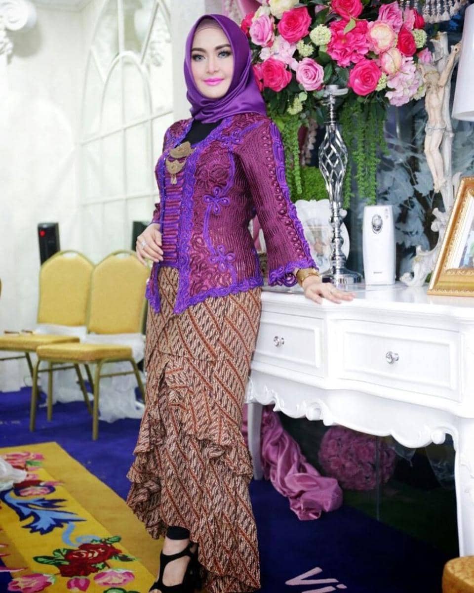 instagram.com/eddiesadellia