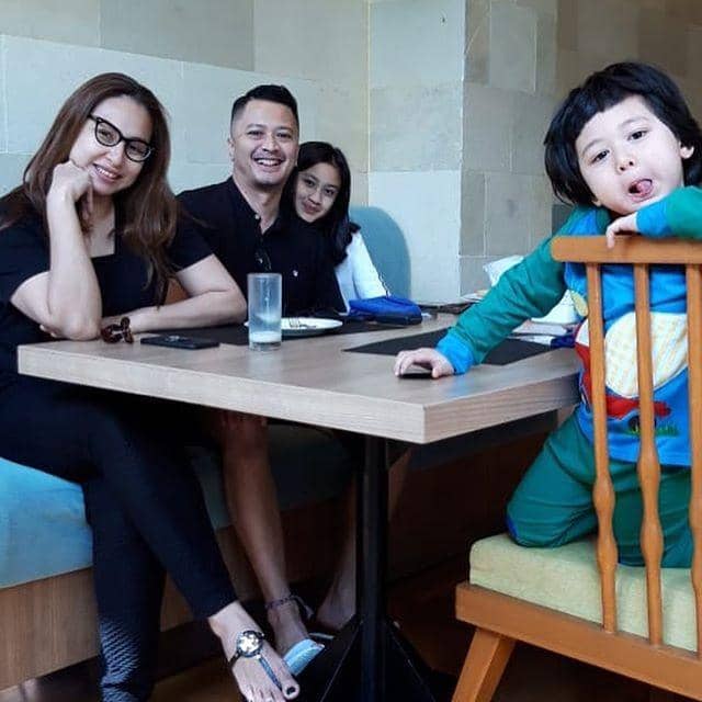 Instagram.com/deswitamaharani80