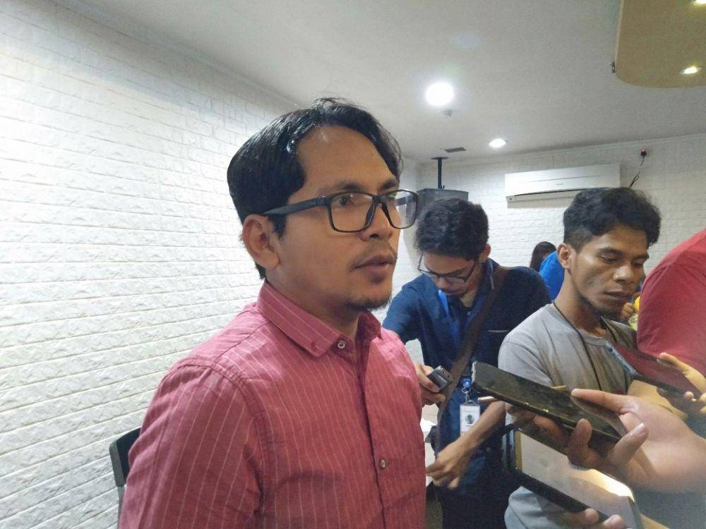 Direktur Riset Setara Institute Halili Hasan memaparkan hasil riset intoleransi selama 12 tahun terakhir di Menteng, Jakarta Pusat, Minggu (24/11). (IDN Times/Dini Suciatiningrum)