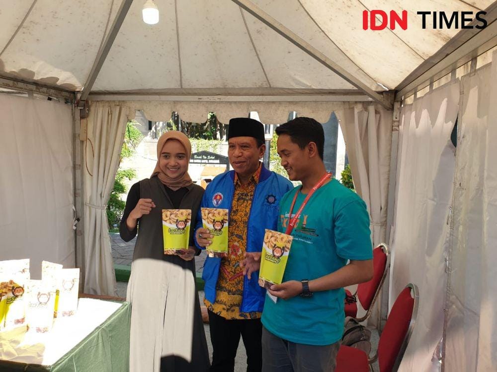 Kunjungan kerja Menpora Zainudin Amali (tengah) ke UIN Sunan Ampel Surabaya. IDN Times/Vanny El Rahman.
