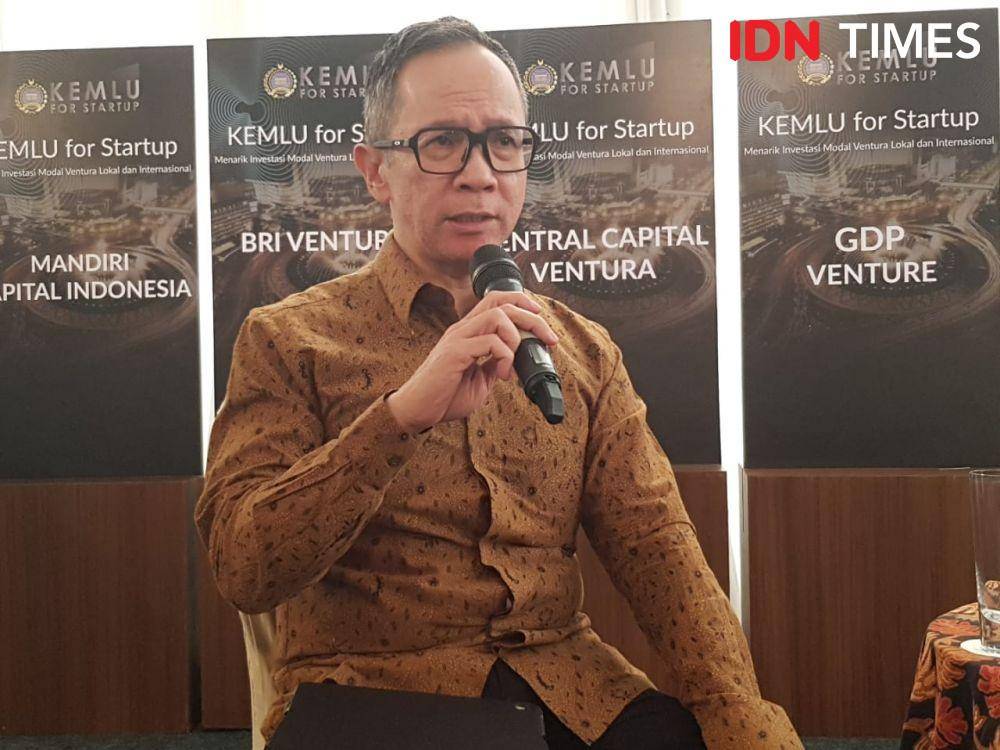 Wakil Menlu Mahendra Siregar (IDN Times/Santi Dewi)