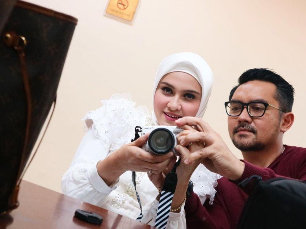 Instagram.com/zeezeeshahab/