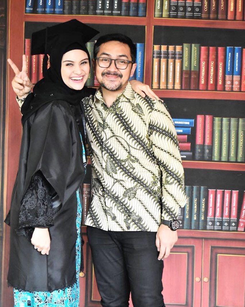 Instagram.com/zeezeeshahab/