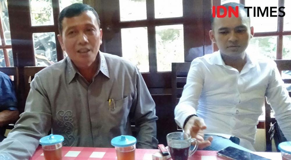 Wakil Ketua I DPRD Bantul, Nur Subiantoro (kiri). IDN Times/Daruwaskita