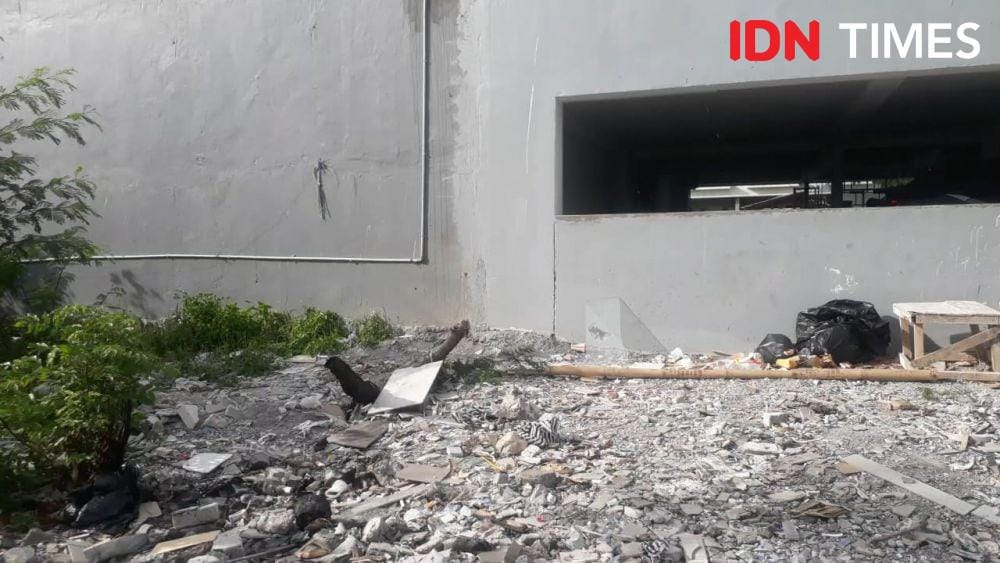 TKP seorang perempuan warga negara Jepang Mika Hasegawa (38) yang loncat dari kamar apartemen Liem House. (IDN Times/Ayu Afria)