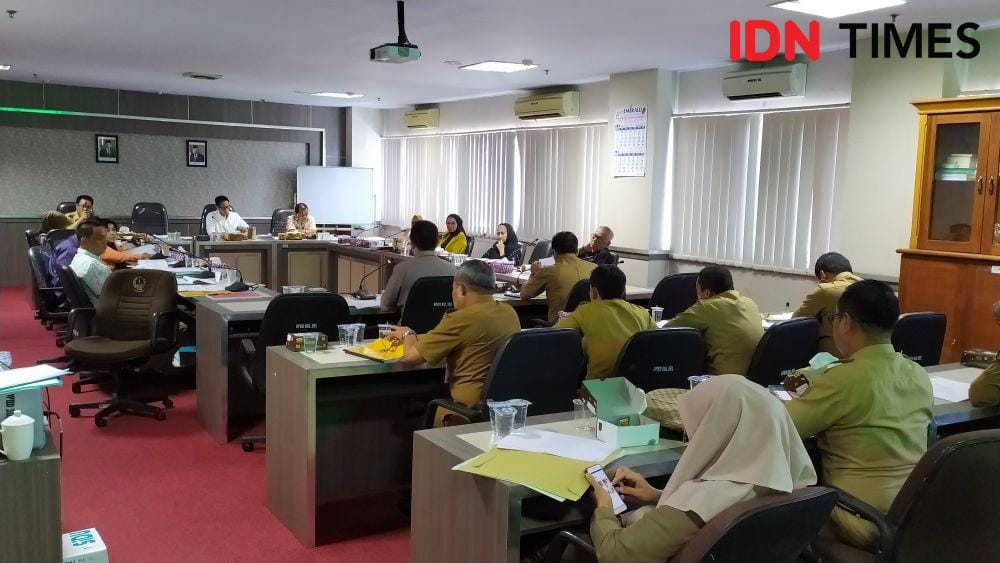 Rapat pembahasan RAPBD di DPRD Sulsel. IDN Times/Aan Pranata