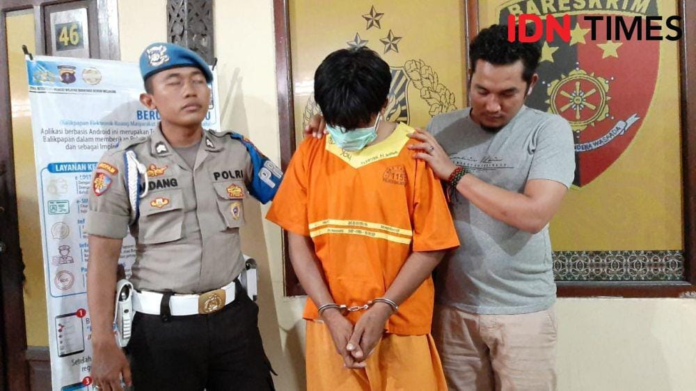 MH ditahan di Mapolresta Balikpapan akibat perbuatannya menyetubuhi anaknya sendiri. IDN Times/Surya Aditya