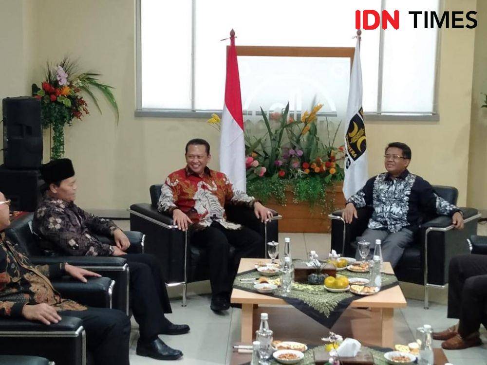 Pimpinan MPR menyambangi Kantor DPP PKS di Jalan TB Simatupang, Jakarta Selatan, Selasa (26/11) (IDN Times/Irfan Fathurohman)
