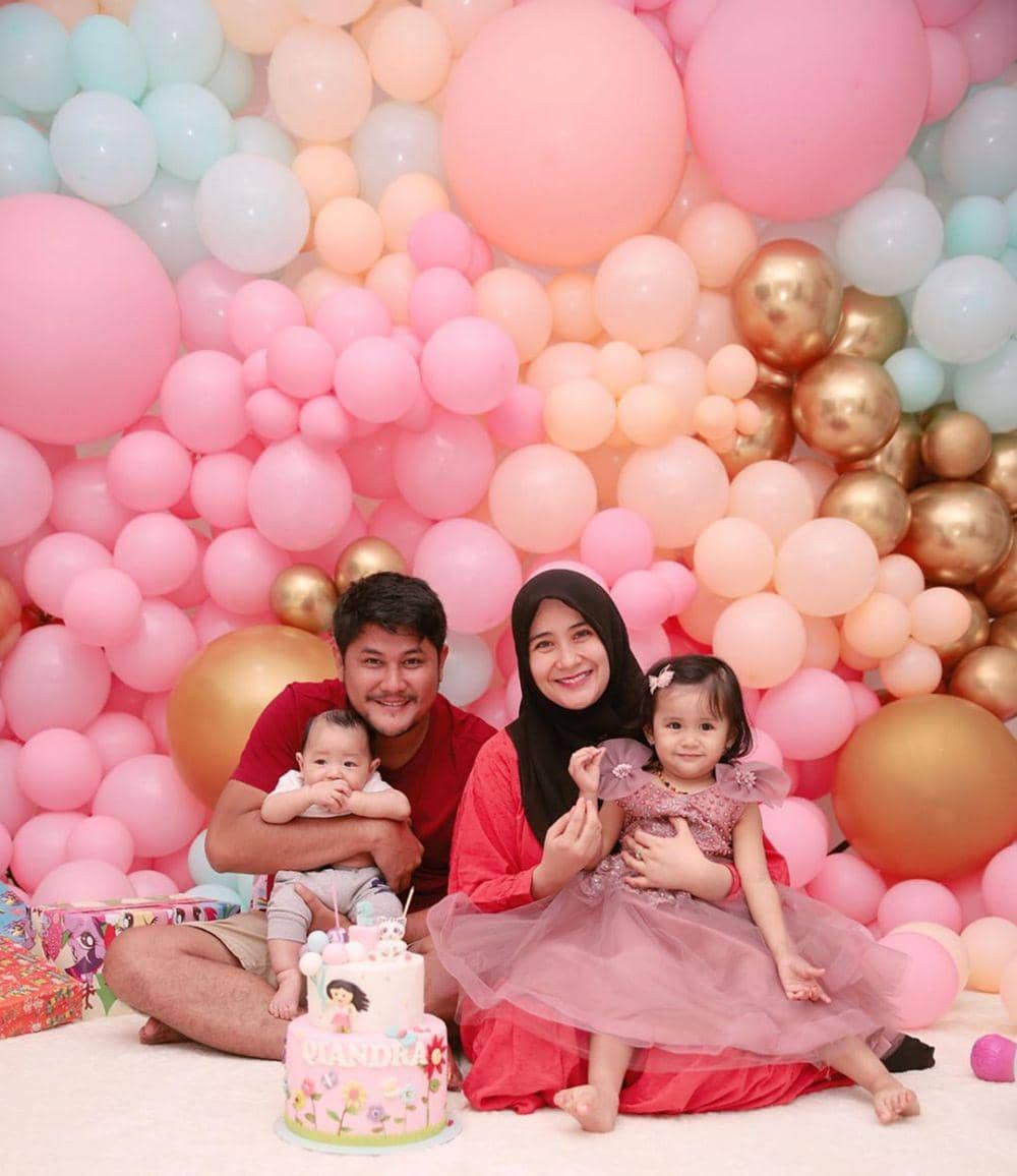 instagram.com/ryana_dea