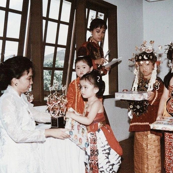 instagram.com/agnezmo