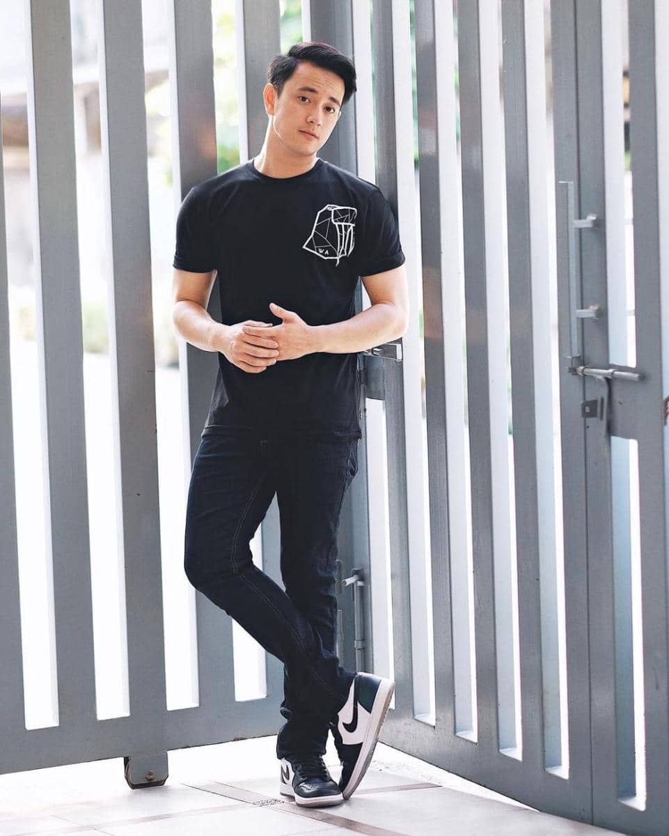 Instagram/billydavidson_