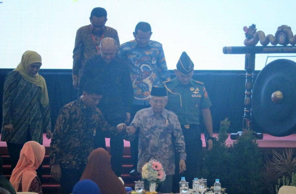 Wapres RI, KH Ma'ruf Amin meminta adanya pengetatan dalam penggunaan label halal. IDN Times/ Alfi Ramadana