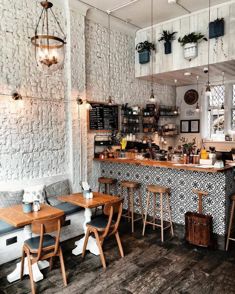 instagram.com/crazycatladyldn