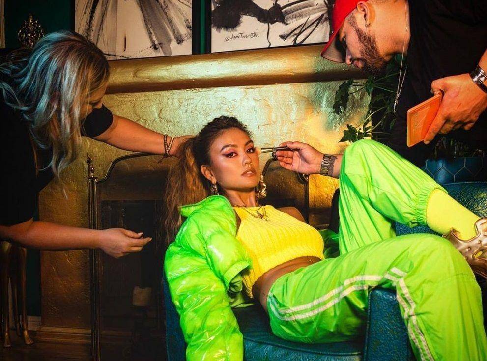 instagram.com/@agnezmo