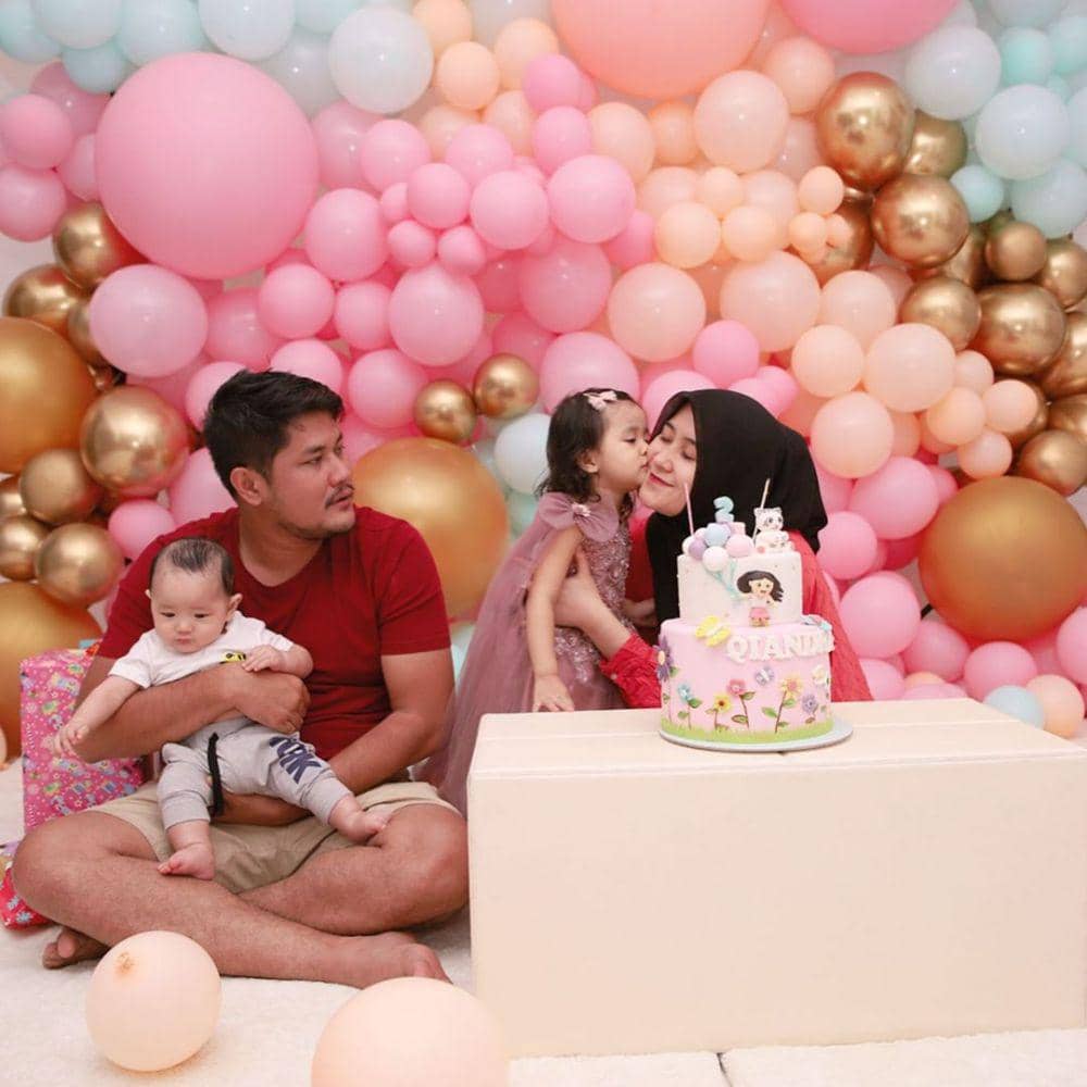 instagram.com/ryana_dea