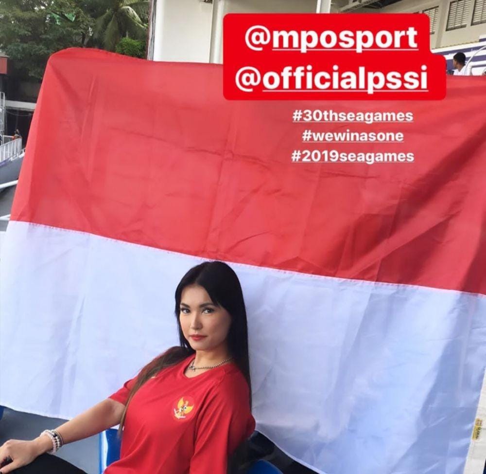 Maria Ozawa mendukung timnas Indonesia U-22 (Instagram/maria.ozawa)