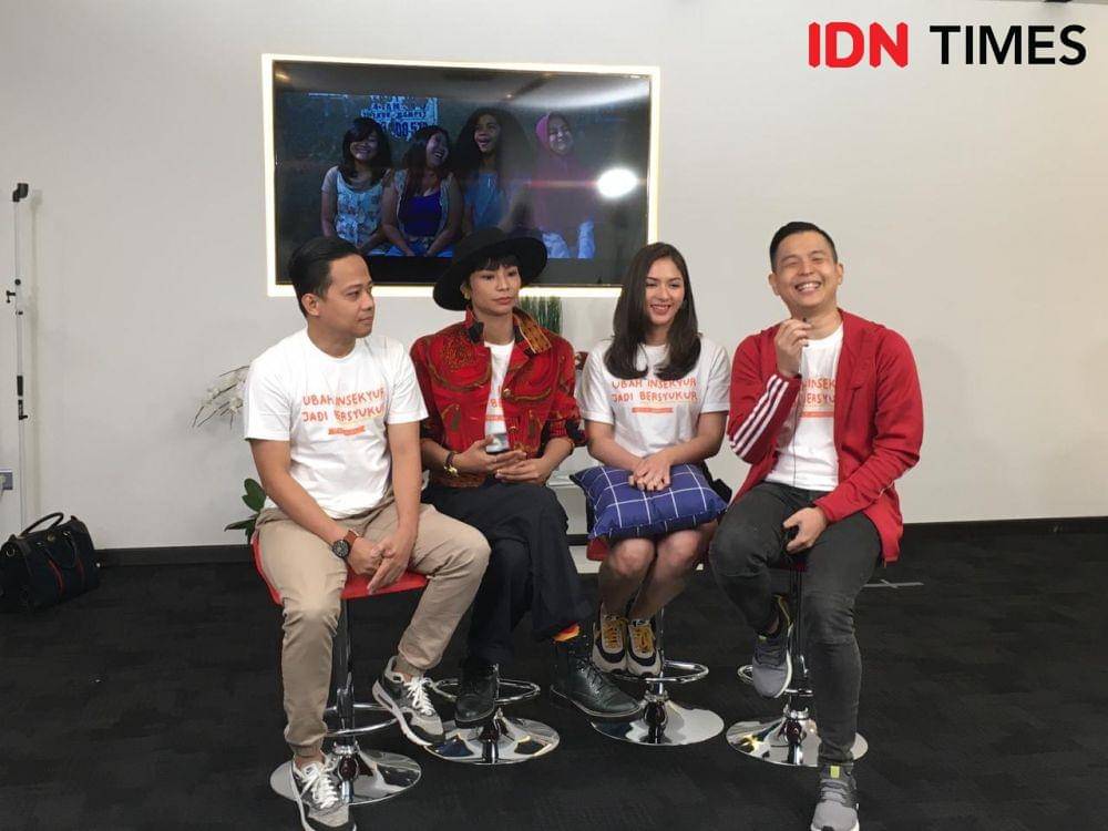 (dari ki-ka) Muhadlky Acho, Shareefa Danish, Jessica Mila, dan Ernest Prakasa saat main ke kantor IDN Media HQ, Gatot Subroto, Jakarta, pada 26 November 2019. IDN Times/Erfan Nanda