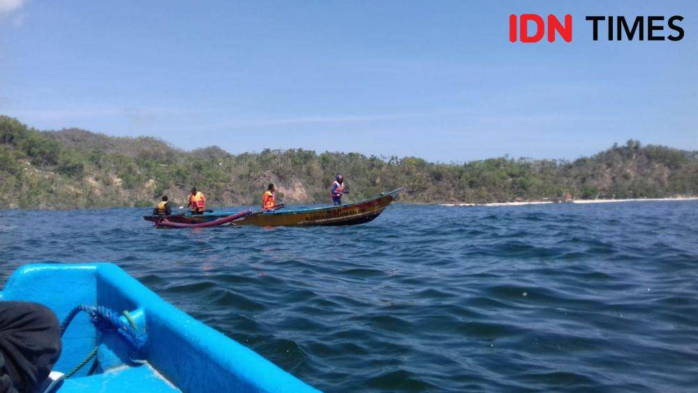 Tim Sar melakukan pencarian terhadap korban tenggelam di laut selatan Gunungkidul. IDN Times/Istimewa